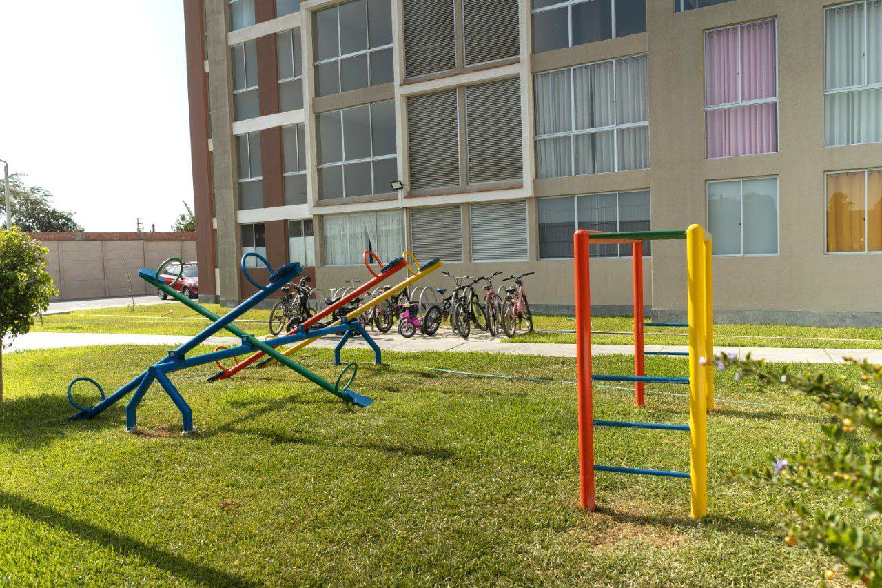 VENTA DE DEPARTAMENTO 1° PISO EN CONDOMINIO, URB. LA PLATA